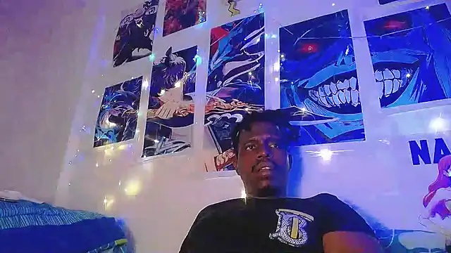 Snapshot of BlackRunning chatting on 10-14-25, 04:02 BlackRunning online show from 10-14-25, 04:02