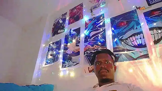 Snapshot of BlackRunning chatting on 10-21-25, 04:57 BlackRunning online show from 10-21-25, 04:57