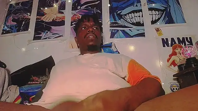 Snapshot of BlackRunning chatting on 11-19-25, 05:07 BlackRunning online show from 11-19-25, 05:07