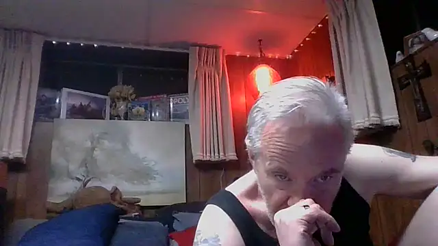 Snapshot of Makowboy chatting on 01-30-25, 06:24 Makowboy online show from 01-30-25, 06:24
