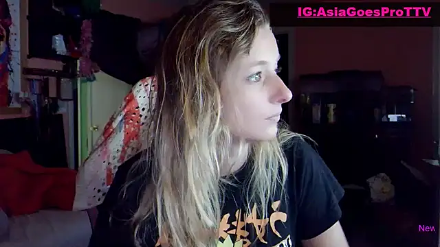 Snapshot of AsiaGoesPro chatting on 08-03-26, 01:27 AsiaGoesPro online show from 08-03-26, 01:27