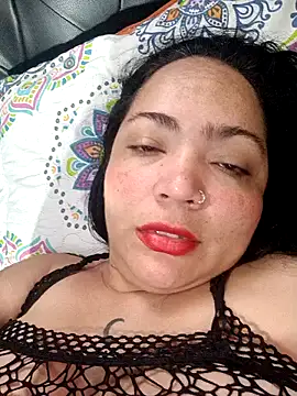 Snapshot of NIKOLE1301 chatting on 01-28-25, 02:53 NIKOLE1301 online show from 01-28-25, 02:53