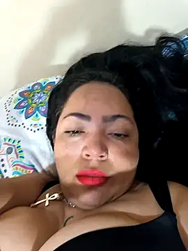 Snapshot of NIKOLE1301 chatting on 10-11-25, 04:38 NIKOLE1301 online show from 10-11-25, 04:38