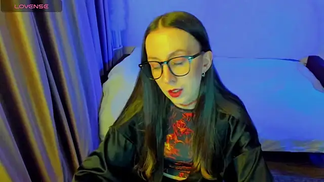 CurlySteph online show from 04-14-26, 08:04