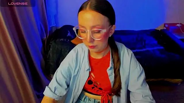CurlySteph online show from 06-22-26, 06:27