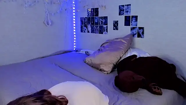 YunaPeace online show from 03-14-25, 07:01