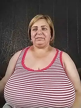 Snapshot of EvaCristal chatting on 06-30-26, 11:55 EvaCristal online show from 06-30-26, 11:55
