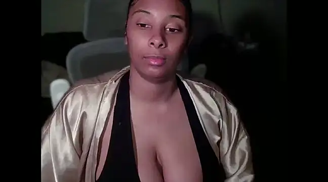 Snapshot of sassyslayz chatting on 03-15-25, 06:25 sassyslayz online show from 03-15-25, 06:25