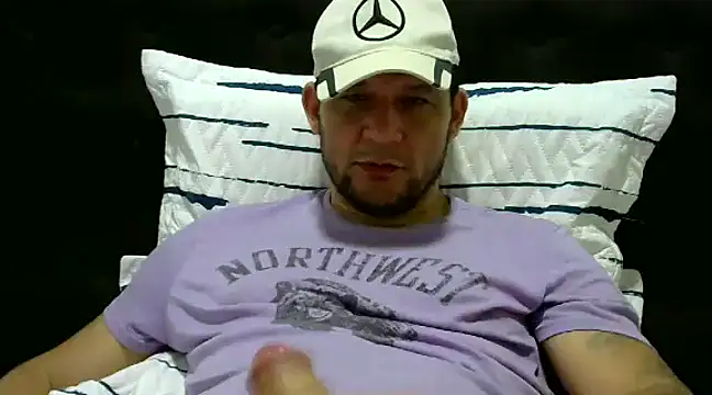 Snapshot of altenori112 chatting on 01-22-25, 04:55 altenori112 online show from 01-22-25, 04:55