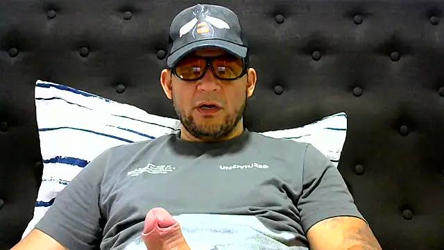 Snapshot of altenori112 chatting on 01-24-25, 04:28 altenori112 online show from 01-24-25, 04:28