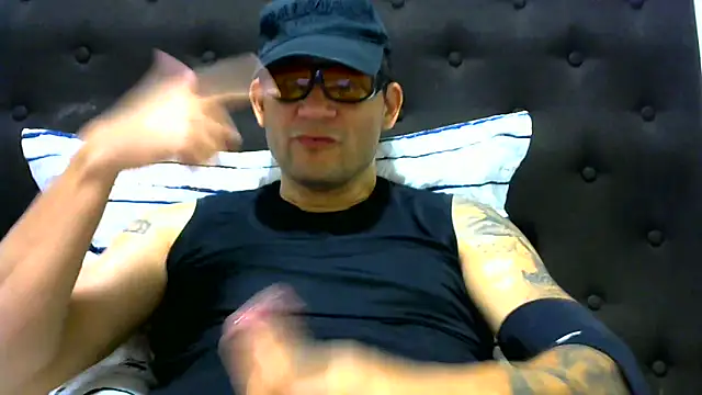 Snapshot of altenori112 chatting on 01-28-25, 12:26 altenori112 online show from 01-28-25, 12:26