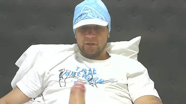 Snapshot of altenori112 chatting on 02-09-25, 11:57 altenori112 online show from 02-09-25, 11:57