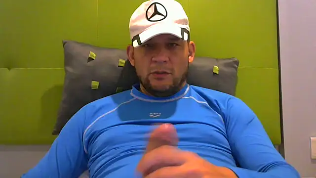 Snapshot of altenori112 chatting on 02-13-25, 05:11 altenori112 online show from 02-13-25, 05:11