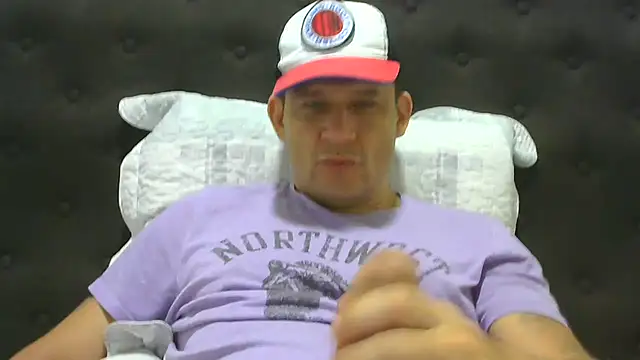 Snapshot of altenori112 chatting on 02-16-25, 04:42 altenori112 online show from 02-16-25, 04:42