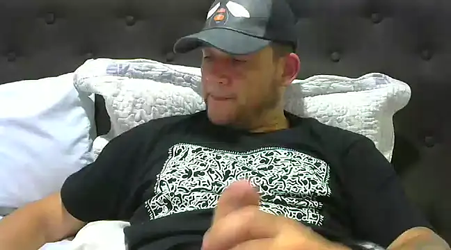 Snapshot of altenori112 chatting on 03-14-25, 10:16 altenori112 online show from 03-14-25, 10:16