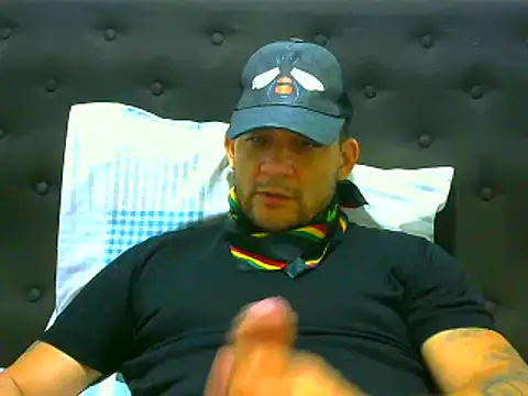 Snapshot of altenori112 chatting on 10-03-25, 06:16 altenori112 online show from 10-03-25, 06:16