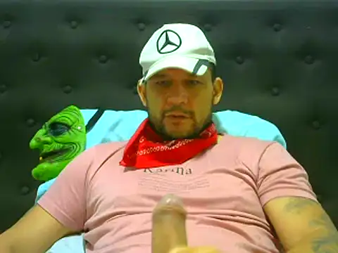 Snapshot of altenori112 chatting on 10-11-25, 12:58 altenori112 online show from 10-11-25, 12:58