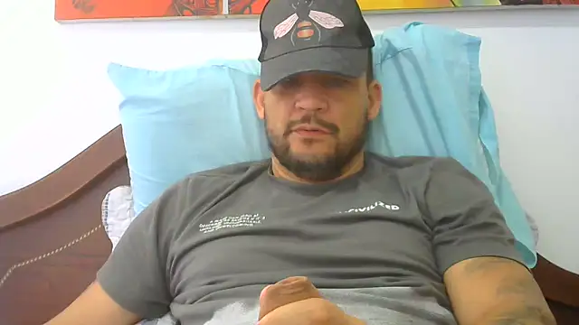 Snapshot of altenori112 chatting on 11-01-25, 02:08 altenori112 online show from 11-01-25, 02:08