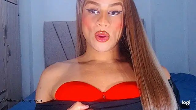 Snapshot of Valenntyna chatting on 04-26-26, 11:24 Valenntyna online show from 04-26-26, 11:24