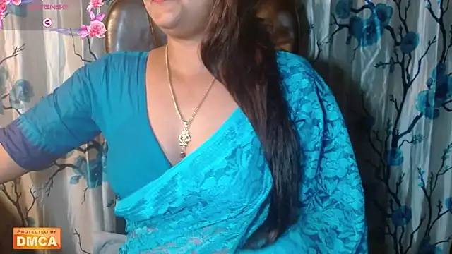 Snapshot of Ria_fun chatting on 10-07-25, 08:06 Ria fun online show from 10-07-25, 08:06