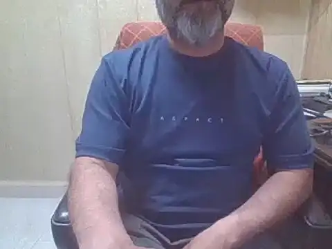 hairymaster95 online show from 04-05-26, 07:27