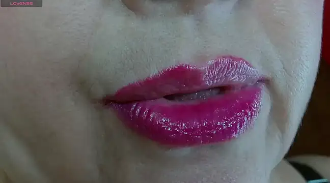 Kerly Doll online show from 02-15-25, 09:48