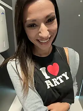  MiaQueen  online show from 09-12-25, 11:04