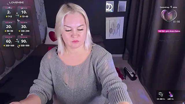 YolandaKiss online show from 10-10-25, 06:29