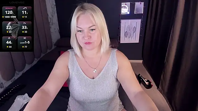 YolandaKiss online show from 10-23-25, 04:45