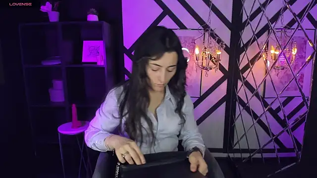 KylieMellow online show from 02-17-25, 01:32