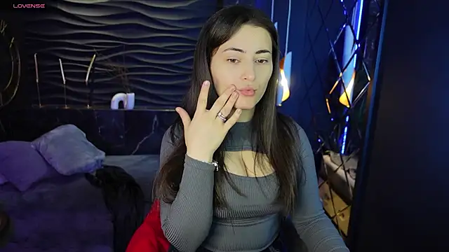 KylieMellow online show from 03-15-25, 05:52