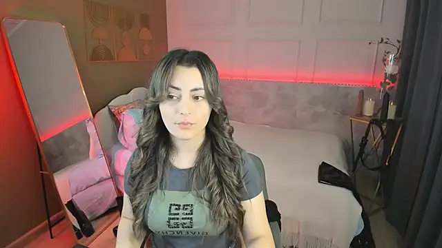 KylieMellow online show from 05-17-26, 06:00