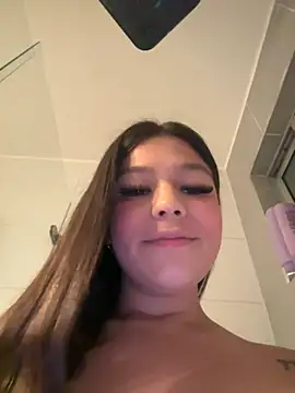 Alyshanon18 online show from 02-06-25, 08:50