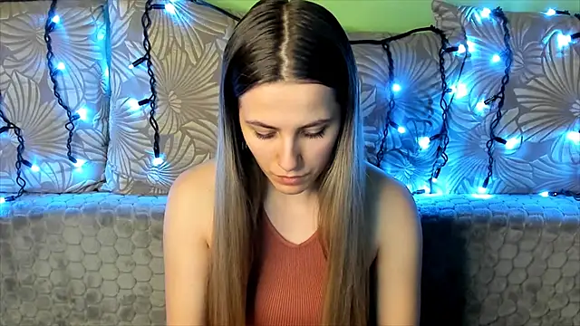 Snapshot of MaggieCake chatting on 01-23-25, 01:30 MaggieCake online show from 01-23-25, 01:30