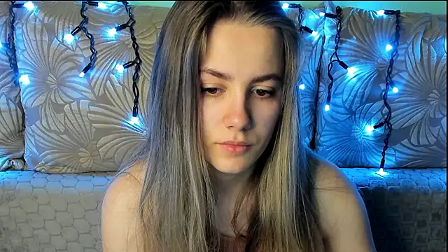 MaggieCake online show from 03-18-26, 02:47