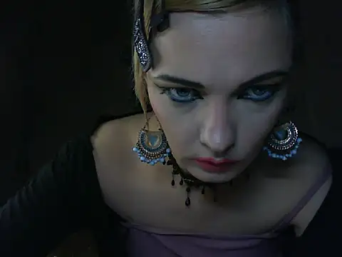Snapshot of WildMissNiks chatting on 06-26-26, 07:35 WildMissNiks online show from 06-26-26, 07:35