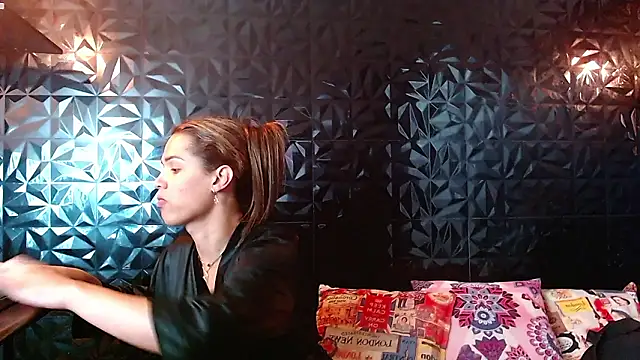 PINK  LOLA1 online show from 03-18-26, 10:46