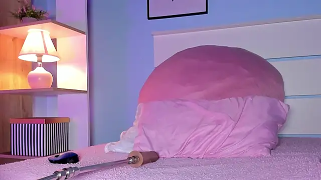 alicialittle online show from 02-13-25, 07:52