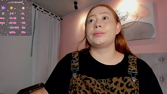 Snapshot of hannamartinn chatting on 05-14-26, 03:41 hannamartinn online show from 05-14-26, 03:41