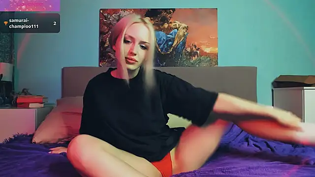 Snapshot of Linda_Roxy chatting on 12-21-24, 01:42 Linda Roxy online show from 12-21-24, 01:42