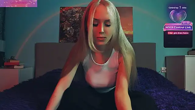 Snapshot of Linda_Roxy chatting on 02-14-25, 05:46 Linda Roxy online show from 02-14-25, 05:46