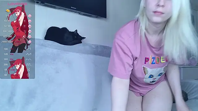 Evelyn rabbit online show from 03-19-25, 03:40