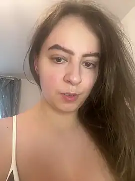 Snapshot of eleonoree chatting on 06-24-26, 05:45 eleonoree online show from 06-24-26, 05:45