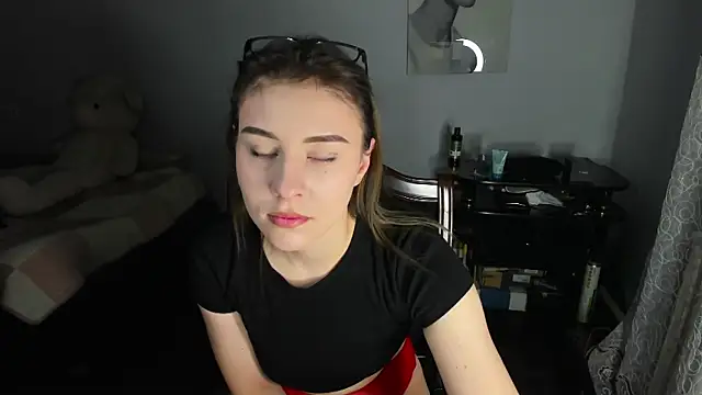 Snapshot of KindKristy chatting on 01-15-25, 05:40 KindKristy online show from 01-15-25, 05:40