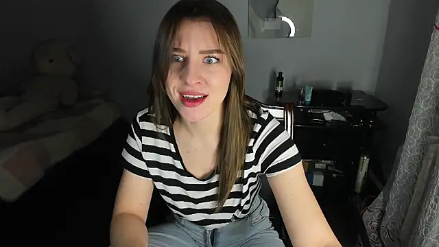 Snapshot of KindKristy chatting on 01-17-25, 06:04 KindKristy online show from 01-17-25, 06:04