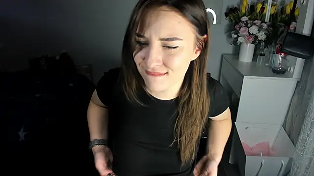 Snapshot of KindKristy chatting on 03-12-25, 06:18 KindKristy online show from 03-12-25, 06:18