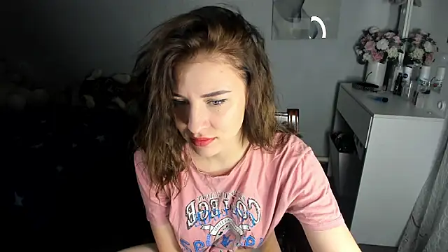 Snapshot of KindKristy chatting on 03-17-25, 08:40 KindKristy online show from 03-17-25, 08:40