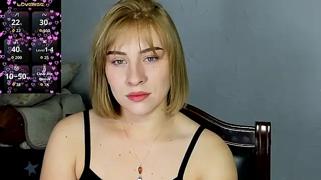 Snapshot of KindKristy chatting on 09-15-25, 05:07 KindKristy online show from 09-15-25, 05:07