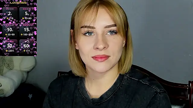 Snapshot of KindKristy chatting on 09-23-25, 04:59 KindKristy online show from 09-23-25, 04:59