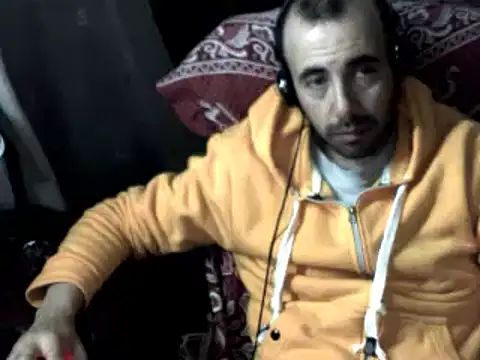 Snapshot of big_heart chatting on 02-25-25, 07:20 big heart online show from 02-25-25, 07:20